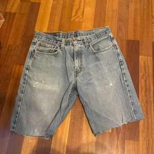 Men Levi’s Shorts Size 32